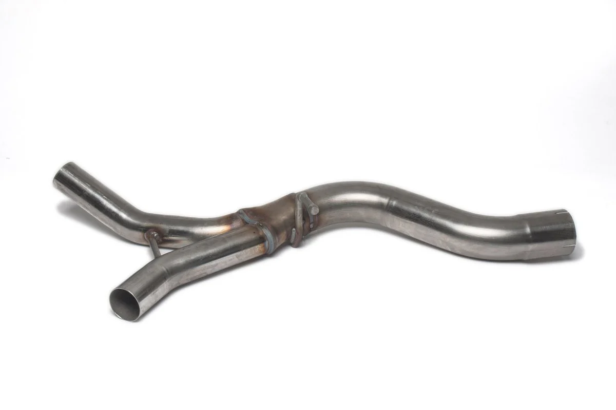 Magnaflow Catback Exhaust 2005-2009 LGT - Image 3