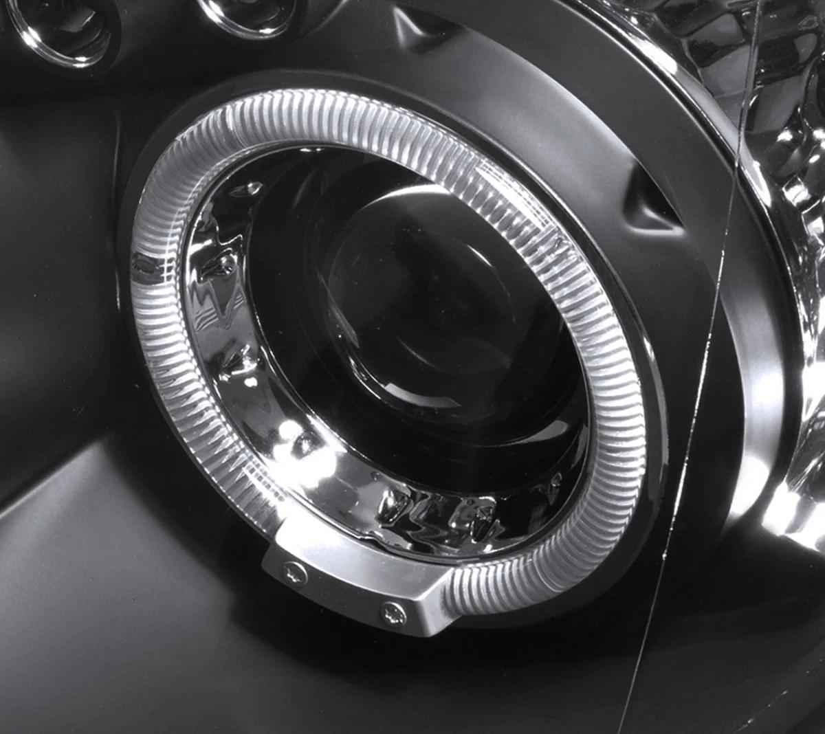 Spec-D Halo Style Projector Headlights w/ Matte Black Base and Clear Lens 2004-2005 WRX / 2004-2005 STI w/ OEM Halogen Lights - Image 5