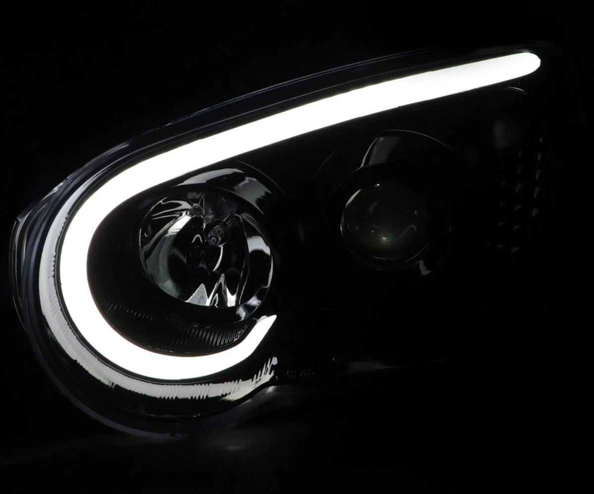 Spec-D LED Bar Style Projector Headlights w/ Gloss Black Base and Clear Lens 2004-2005 WRX / 2004-2005 STI w/ OEM Halogen Lights - Image 6