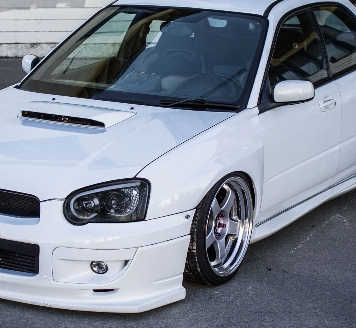 Spec-D LED Bar Style Projector Headlights w/ Gloss Black Base and Smoke Lens 2004-2005 WRX / 2004-2005 STI w/ OEM Halogen Lights - Image 5